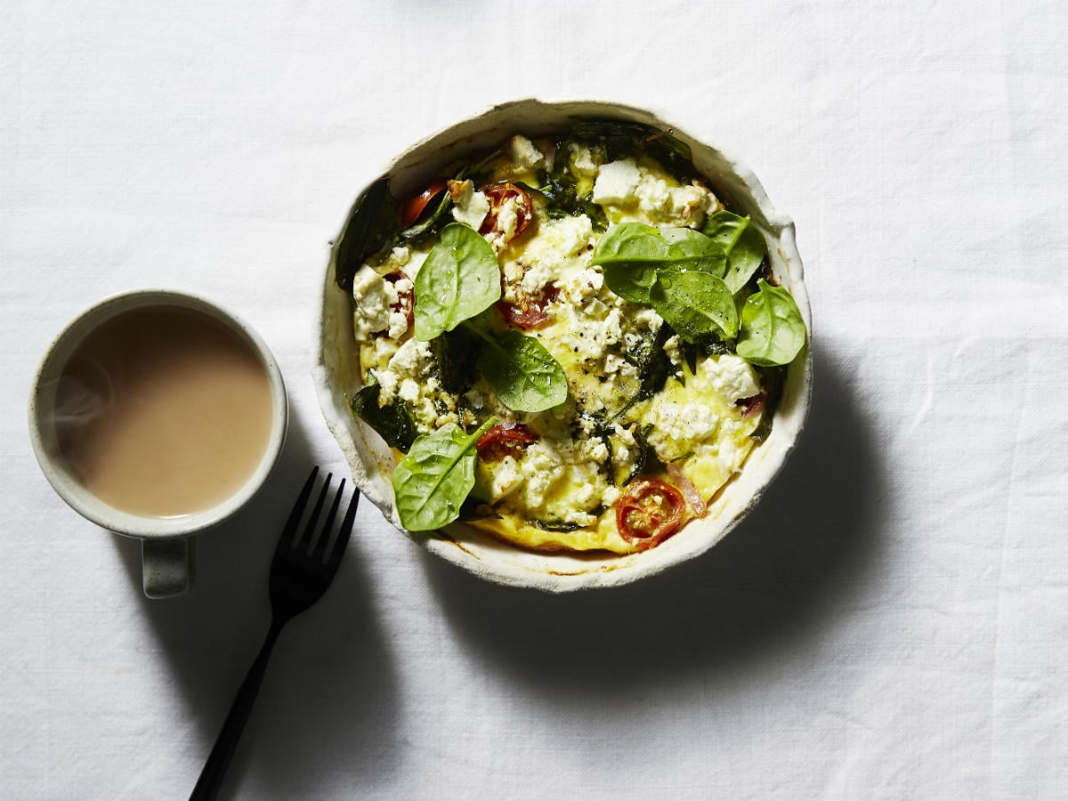 Baked omelette with herbs, feta & spinach recipe by Aveo