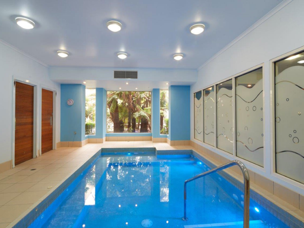 Resort-style