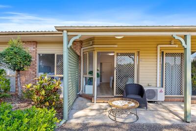 9/100 Albany Creek Road