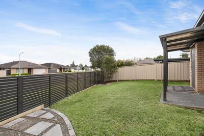 19/31 Crookston Drive