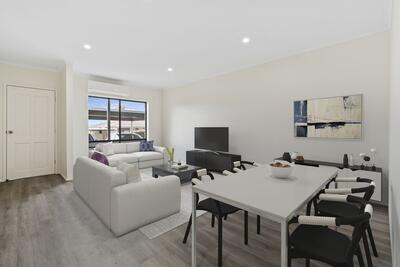 53/31 Crookston Drive