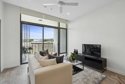 3307/2 Symphony Way