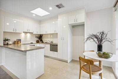 41/100 Station Street