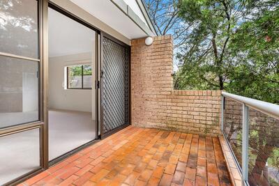 243/2 Ulmarra Place
