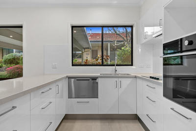 102/37 View Mount Road