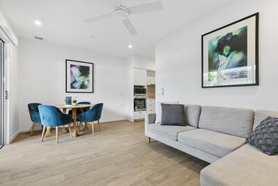 67/23 Adelaide Drive