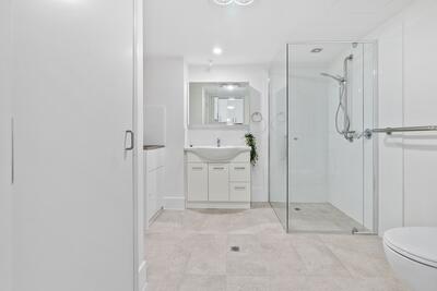 414/61 Explorer Drive
