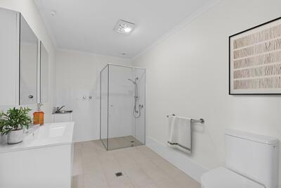 413/61 Explorer Drive