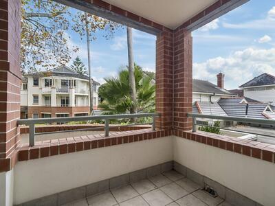 1-01/6 Hale Road