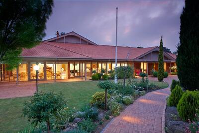 100/62-76 Cavanagh Street