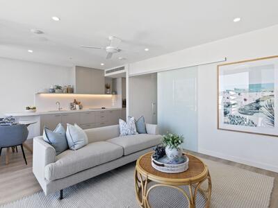 716/50 Longland Street