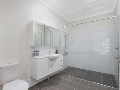 240/42 Ridley Road