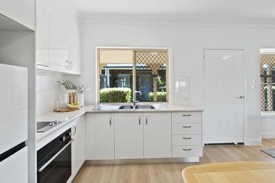 204/66 Bainbridge Street