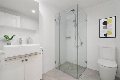 75/6 Hale Road