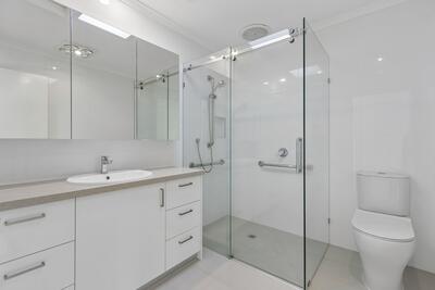 18/4-42 Coral Drive