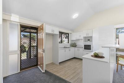 001/35 Lindsay Road