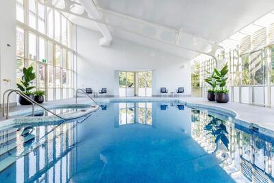 85/10 Minkara Road