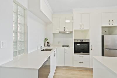 414/61 Explorer Drive