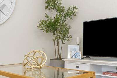 4/2-8 Kitchener Street