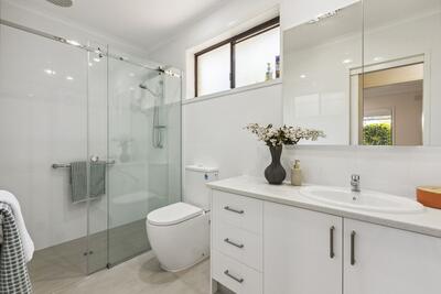 110/37 View Mount Road