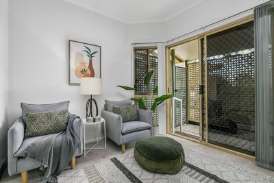 3/100 Albany Creek Road