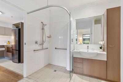17/23 Adelaide Drive