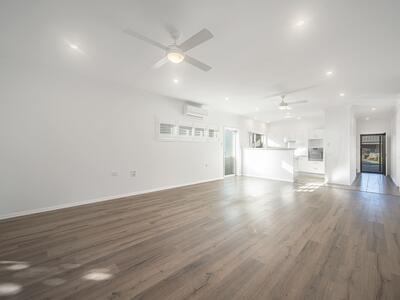 53/62 Island Point Road