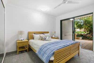 207/148 Smith Street