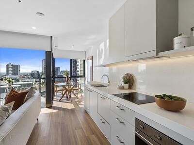 908/50 Longland Street