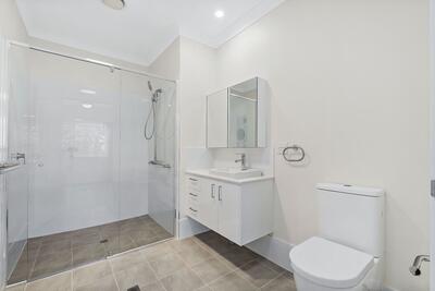 219/21 Gracemere Boulevard