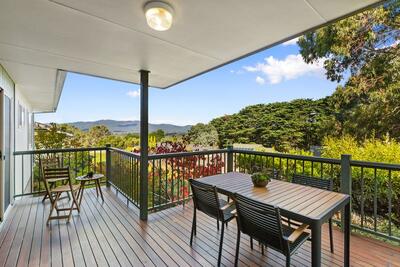 12 Telopea Grove