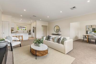 4 Lomandra Way
