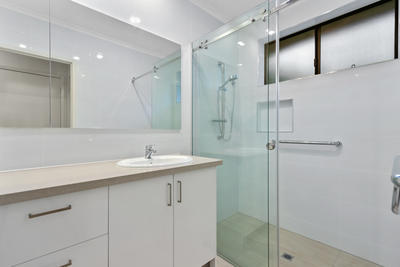 102/37 View Mount Road