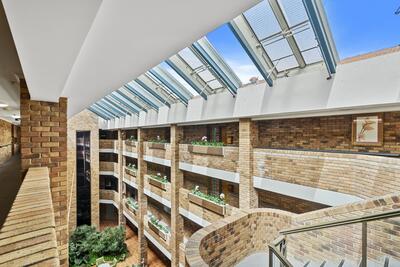 305/61 Explorer Drive