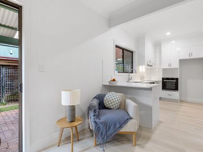 144/83 Freeth Street West