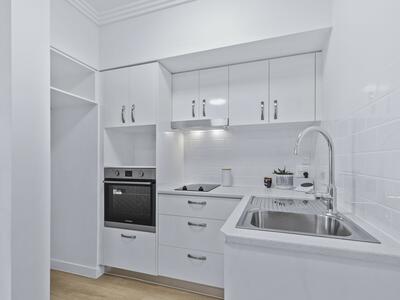 213/42 Ridley Road