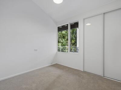 095/36-42 Cabbage Tree Road