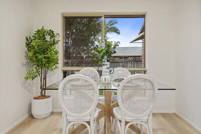 15/112 Whites Road