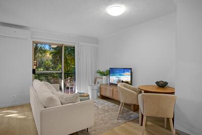 240/1-3 Ingram Place