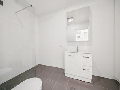 11/6 Hale Road