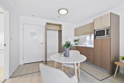 27/23 Adelaide Drive