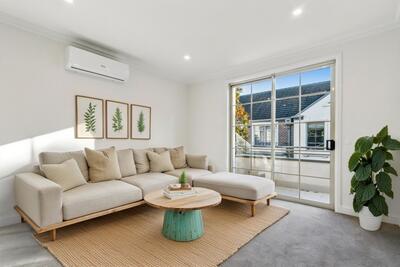 208/562 Bluff Road