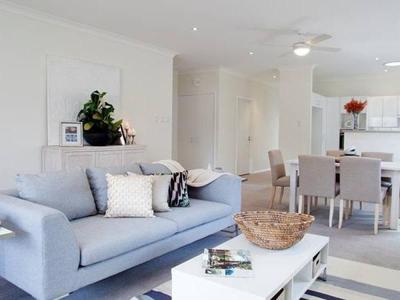 53/62 Island Point Road