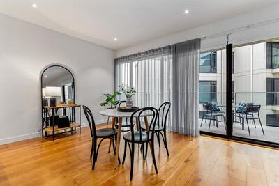 101/9 Vine Street