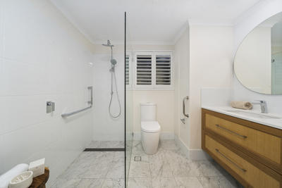4/2-8 Kitchener Street