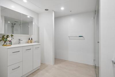 229/10 Minkara Road