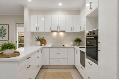 64/62-76 Cavanagh Street