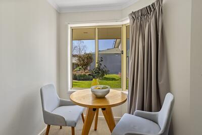 18/104 Country Club Drive