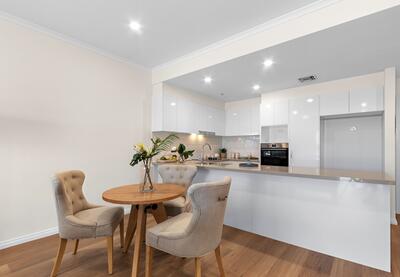 305/37-43 Victoria Street