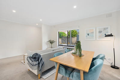 45/330 Springvale Road